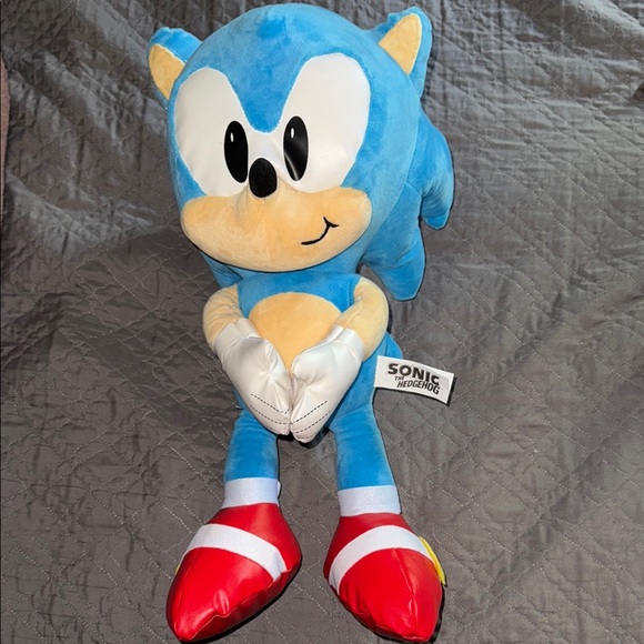 Sonic the Hedgehog Jumbo 18” Plush Toy - Picture 1 of 6